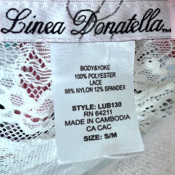 Linea Donatella Satin Robe with Lace Insets, 3/4L Sleeves; Size S/M - Picture 9 of 11